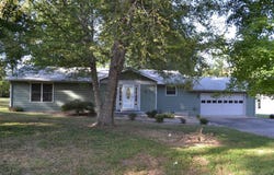 654 CR 1100 N, Carmi, IL 62861