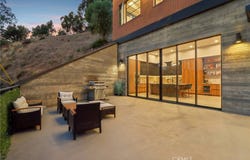 8504 Outland View Drive, Sun Valley, CA 91352