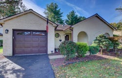 7 Hampton Drive, Marlboro, NJ 07746