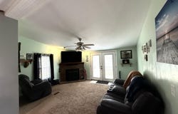109 E 36th Ave, Hutchinson, KS 67502
