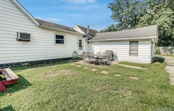 723 S Hackman Street, Staunton, IL 62088