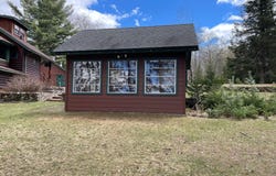 E24934 GRASS LAKE RD E, Watersmeet, MI 49969