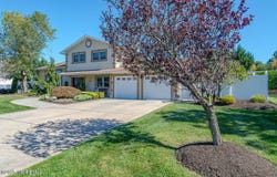 38 Holly Drive, Parlin, NJ 08859