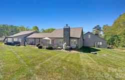 603 29th Avenue NE, Hickory, NC 28601