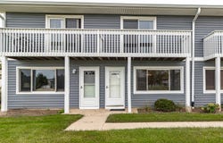 17346 W Maple Lane, Gurnee, IL 60031