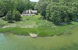 59 Isle Of Wight Road, East Hampton, NY 11937
