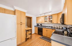9 Foxcroft Lane, Patchogue, NY 11772
