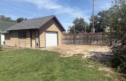 813 Custer St., Hemingford, NE 69348