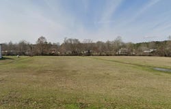 Indian Island Circle, Aberdeen, MS 39730