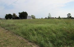 129 Hawk Spring Drive, McLoud, OK 74851
