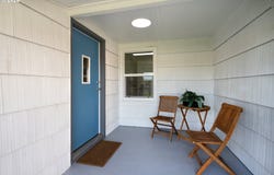 1070 BETHEL Dr, Eugene, OR 97402