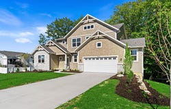 8206 Eagle Peak Drive, Jenison, MI 49428
