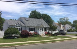 104 Phyllis Drive, Lindenhurst, NY 11757