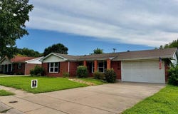 2701 Headland Drive, St Charles, MO 63301