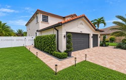 17501 SW 33rd St, Miramar, FL 33029