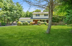 53 Quaker Path, Stony Brook, NY 11790