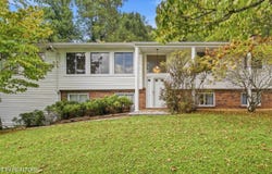 347 E Chestnut Hill Rd, Townsend, TN 37882