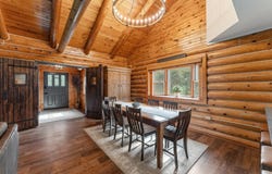 157 Ideal Avenue N, Mahtomedi, MN 55115