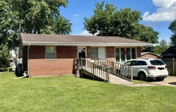 535 N 12TH Avenue, Canton, IL 61520