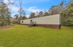 145 Shaw Ridge, Woodruff, SC 29388