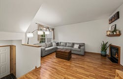 2418 Courtyard Circle, Aurora, IL 60506