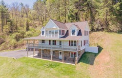 4723 Pleasant Grove Rd., Independence, VA 24348