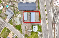 214 N Pacific Highway, Talent, OR 97540