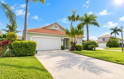 6193 SE WINDSONG Lane, Stuart, FL 34997