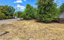 1525 Baylor Avenue E, Waco, TX 76706
