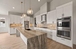 6376 W CONSTANTINE Ln, Rathdrum, ID 83858