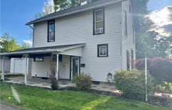 1409 Spring Street, Coshocton, OH 43812
