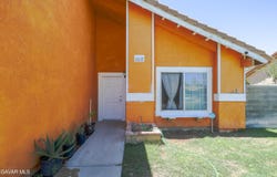 38605 Bitter Root Road, Palmdale, CA 93550