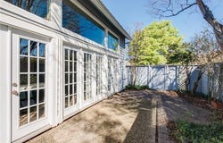 647 Cimarron Trail, Irving, TX 75063