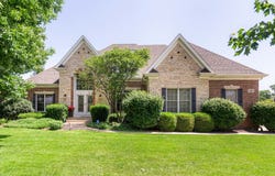 910 Freedom Circle, Sycamore, IL 60178
