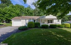 1037 HEMLOCK Circle, MANHEIM, PA 17545