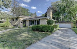 1210 Park Drive, Munster, IN 46321