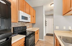 2323 E Porter Avenue, Des Moines, IA 50320