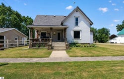 204 S Hodges Drive, Perrinton, MI 48871