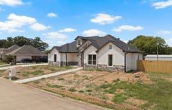 2705 Stone Briar, Mt Pleasant, TX 75455