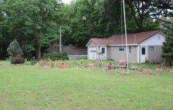 246 State St, Jackson, MN 56143