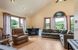 51 Old N Woodstock Rd, Southbridge, MA 01550