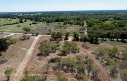 4005 Old Colony Line Rd, Dale, TX 78616