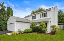 2398 Blue Spruce Lane, Aurora, IL 60502