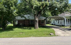 211 S 15th Street, Murray, KY 42071