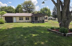 305 1st Ave, Bayard, IA 50029