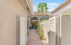 5315 Monterey Circle, Delray Beach, FL 33484