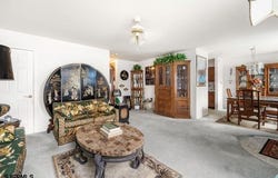 160 Elmtowne Blvd, Hammonton, NJ 08037