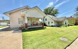 215 E Court St, Lincoln, KS 67455