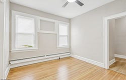 301 E 9Th Ave, Roselle Boro, NJ 07203-2103
