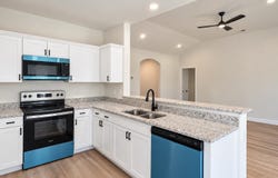 4799 WALDEN GLEN St, Memphis, TN 38128